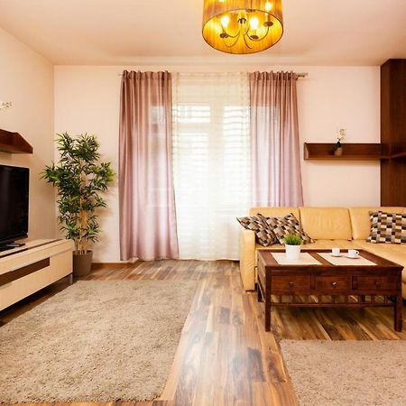 Apartment Warsaw Hoza By Noclegi Renters מראה חיצוני תמונה